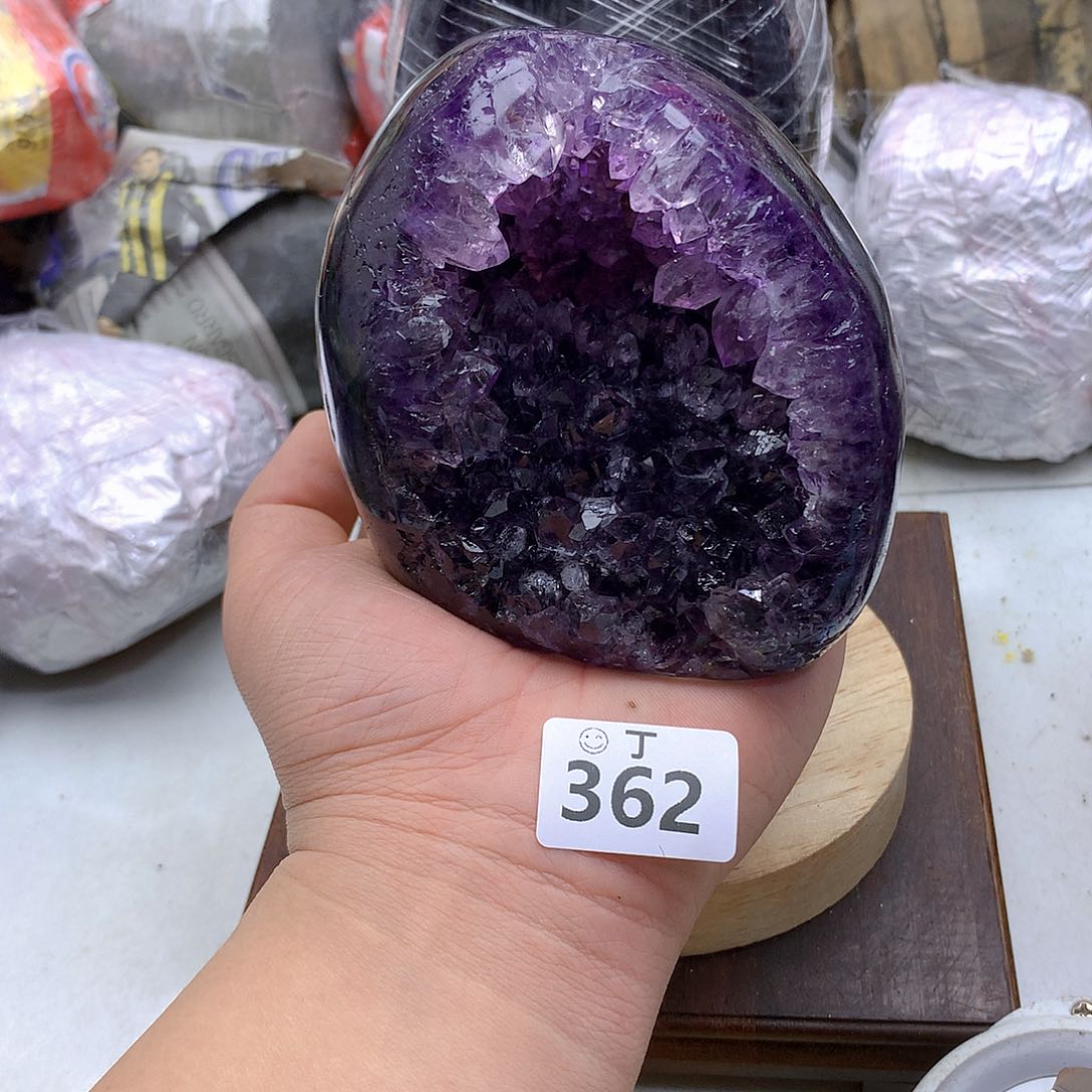 紫晶大型摆件（非配饰）未镶嵌