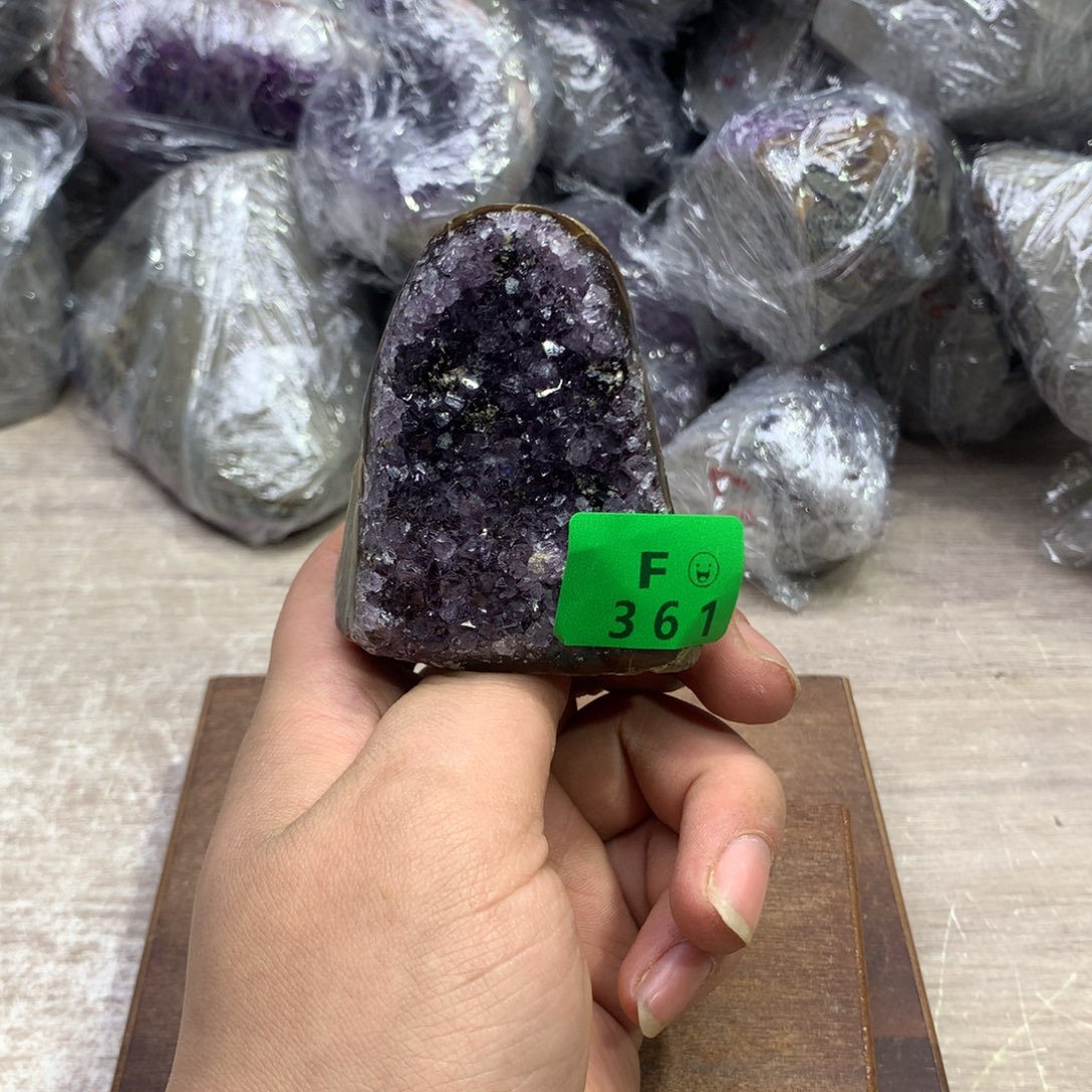 紫晶大型摆件（非配饰）未镶嵌