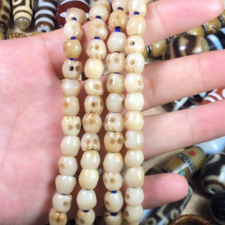 泥塑贝***子东西很好看哦