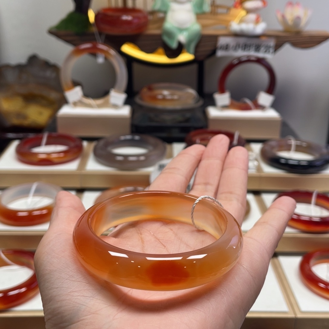 玛瑙/玉髓未镶嵌手镯