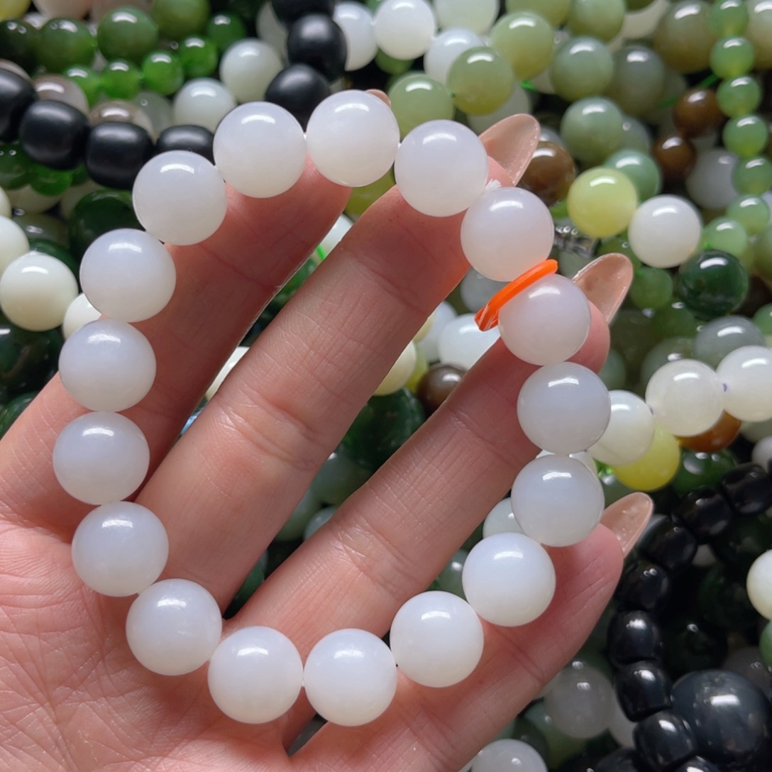 和田玉手串未镶嵌