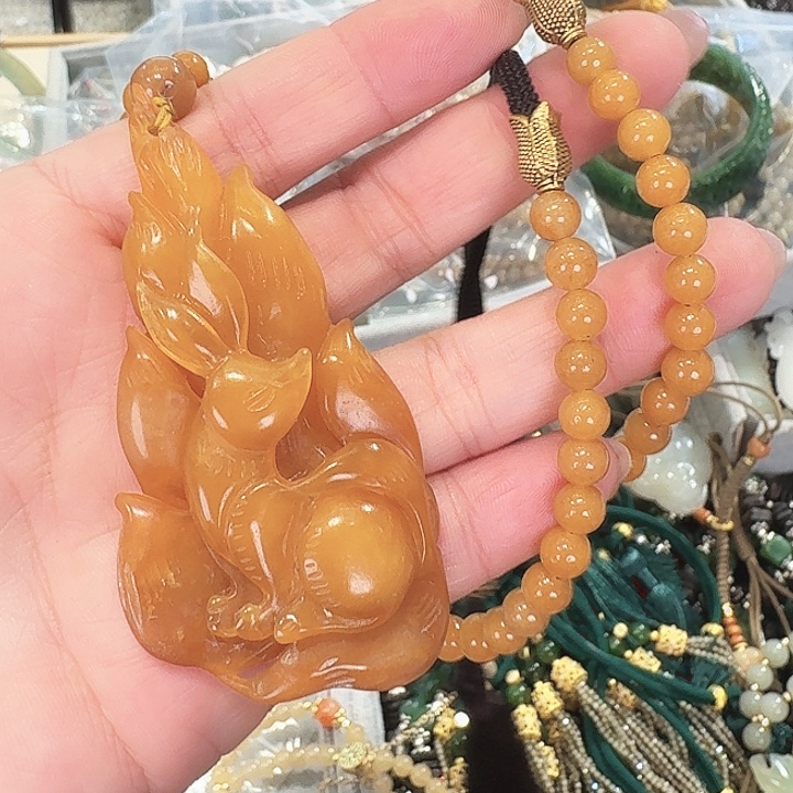 蛇纹石玉合金颈饰