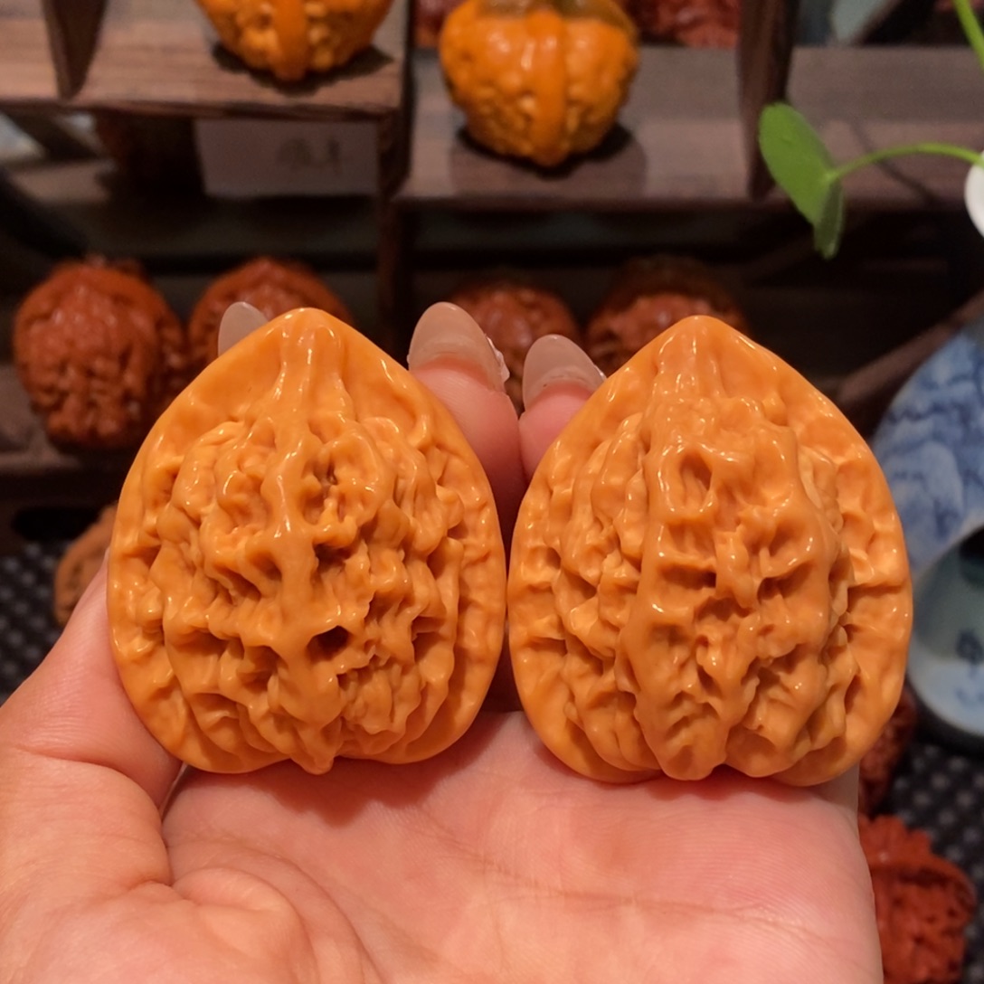 吊坠文玩核桃39.9帝王，0122