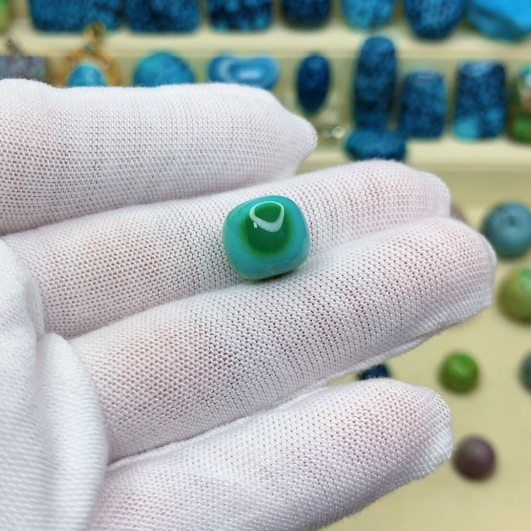 绿松石未镶嵌三彩随行