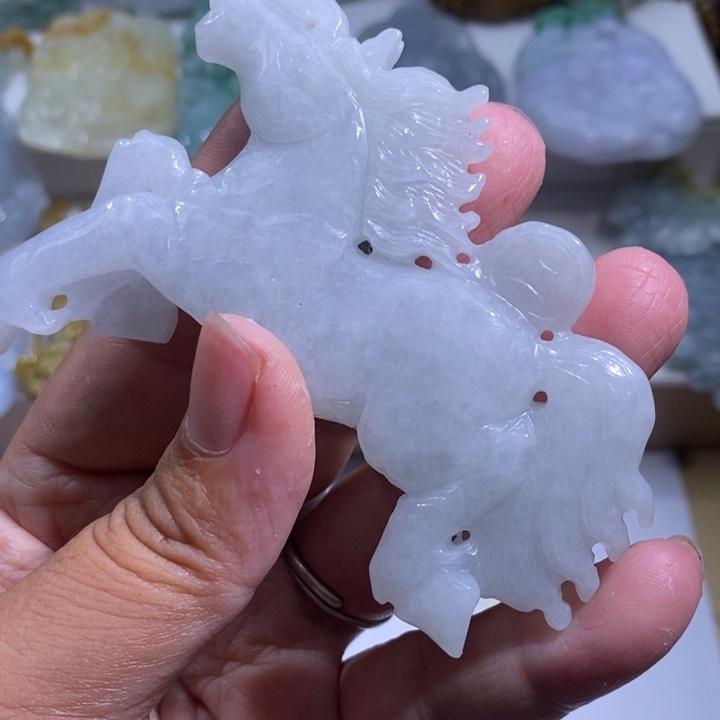 【闪购商品】颈饰未镶嵌翡翠马