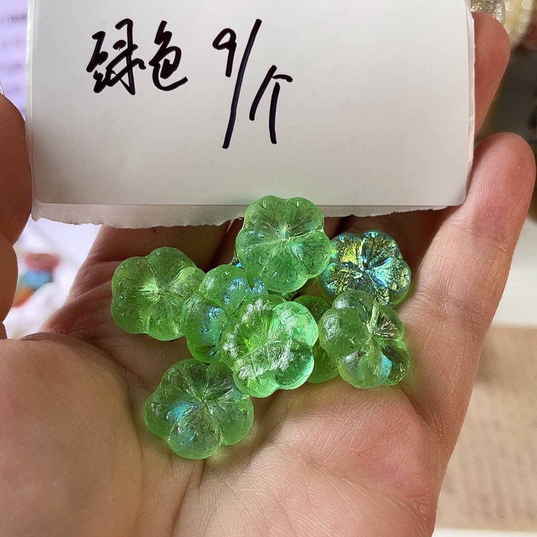 琉璃绿色大胖花一个