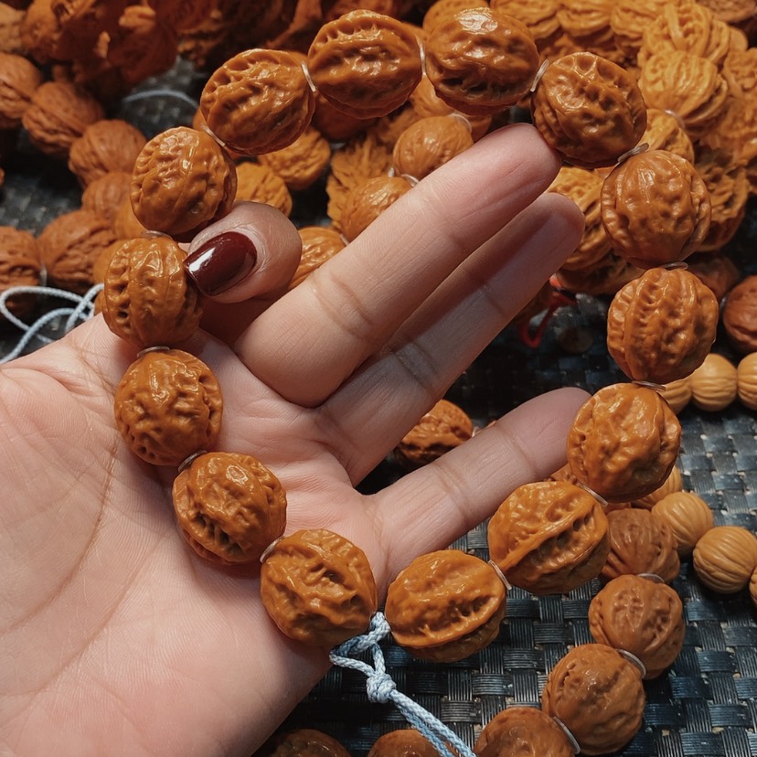 【闪购商品】文玩核桃吊坠王**_粗筋八棱