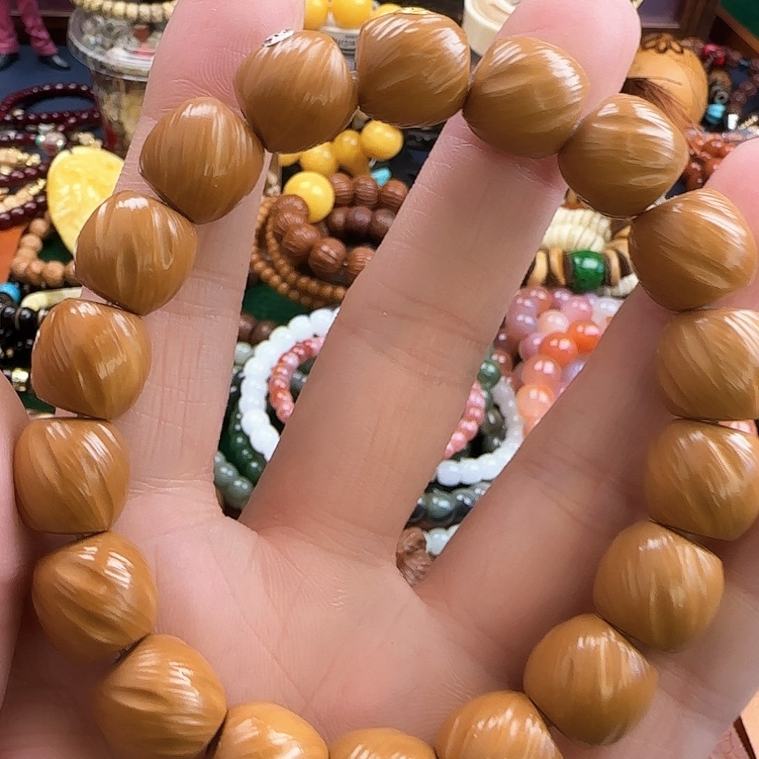 猴头核桃手串扭转乾坤工作室款