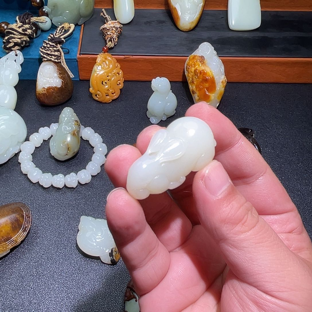 和田玉未镶嵌挂件