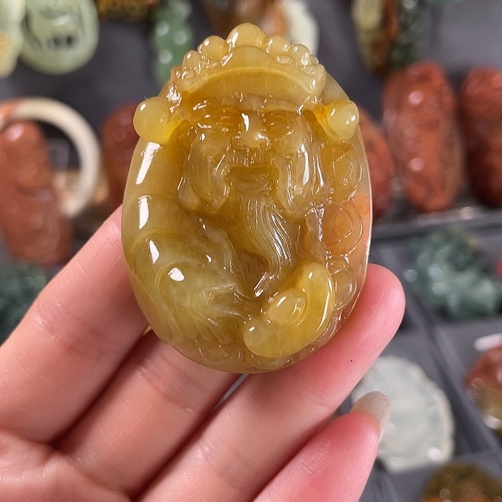 蛇纹石玉未镶嵌挂件