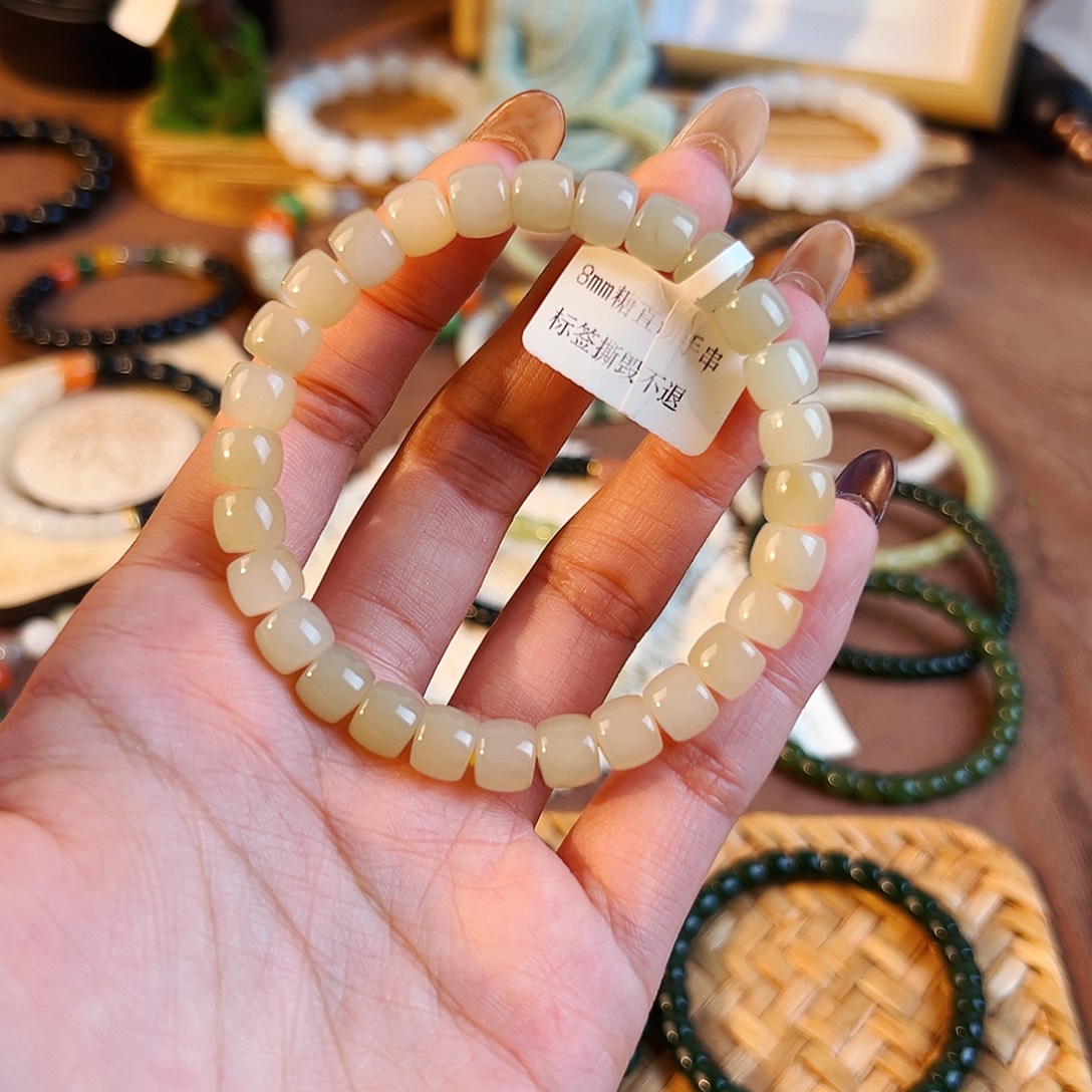 和田玉未镶嵌手串