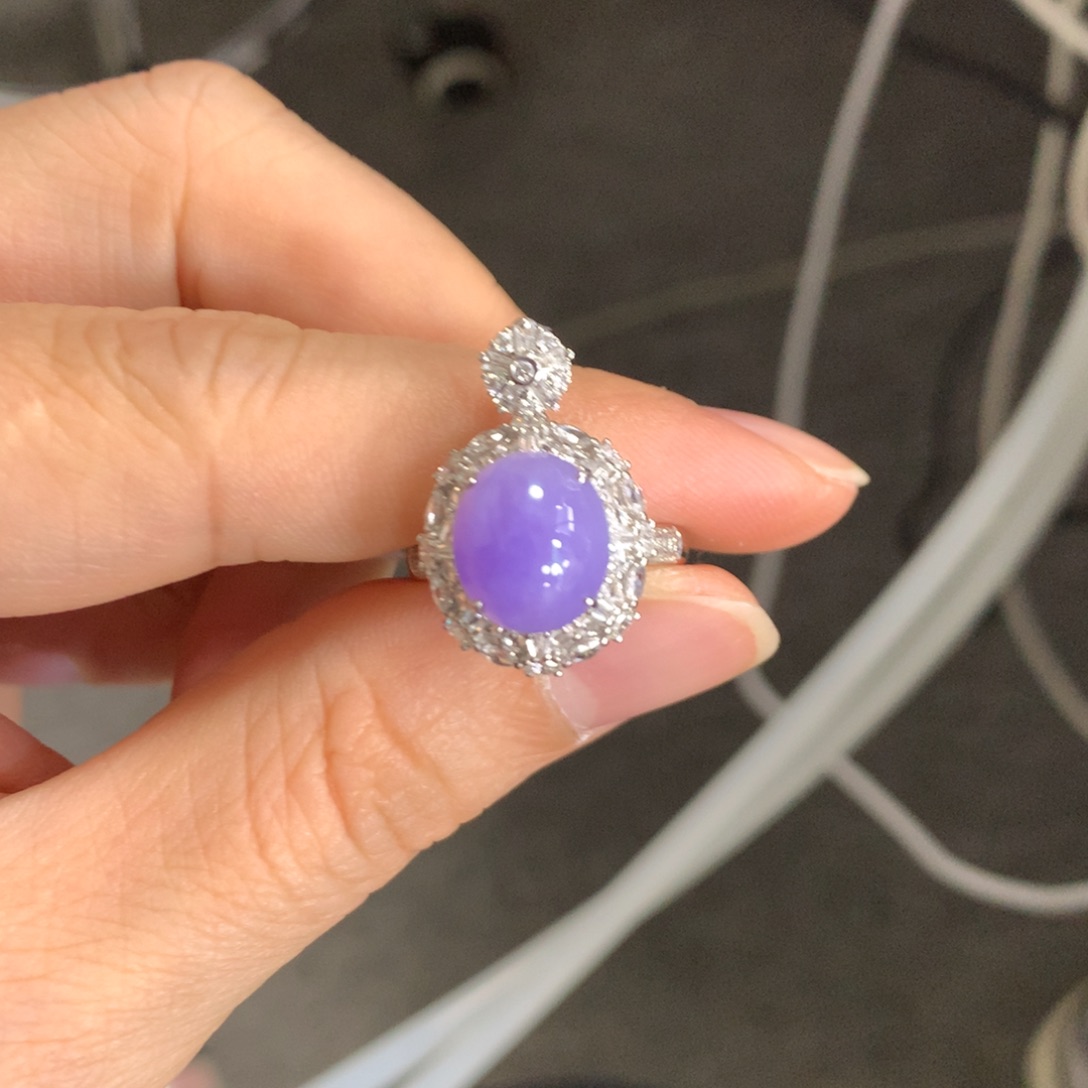 翡翠戒指18K金镶嵌翡翠