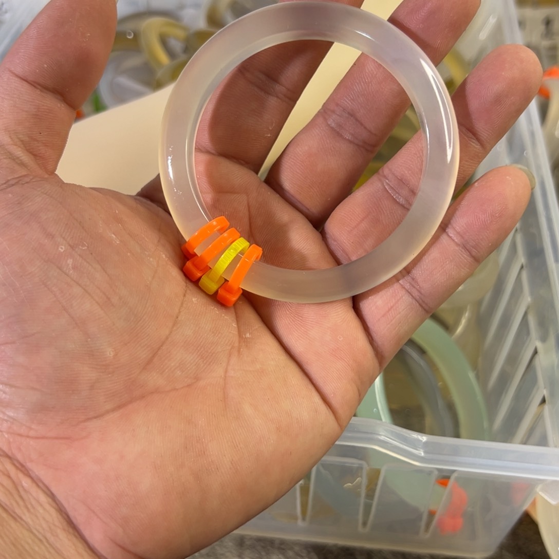 玛瑙/玉髓手镯未镶嵌H****ᐝ