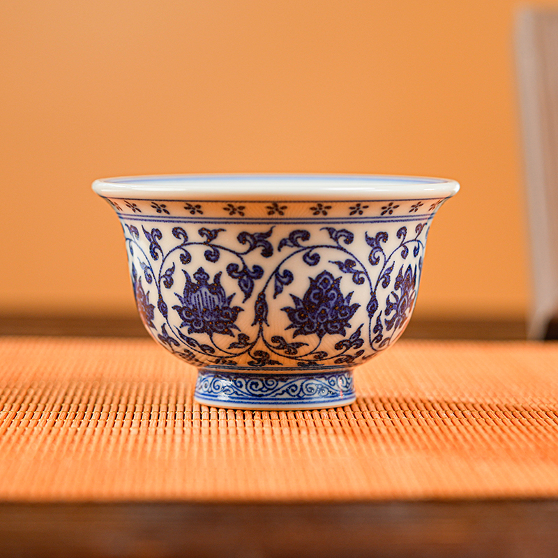 景德镇陶瓷研究院青花仿永乐缠枝狮心压手杯纯手工主人杯 jty101