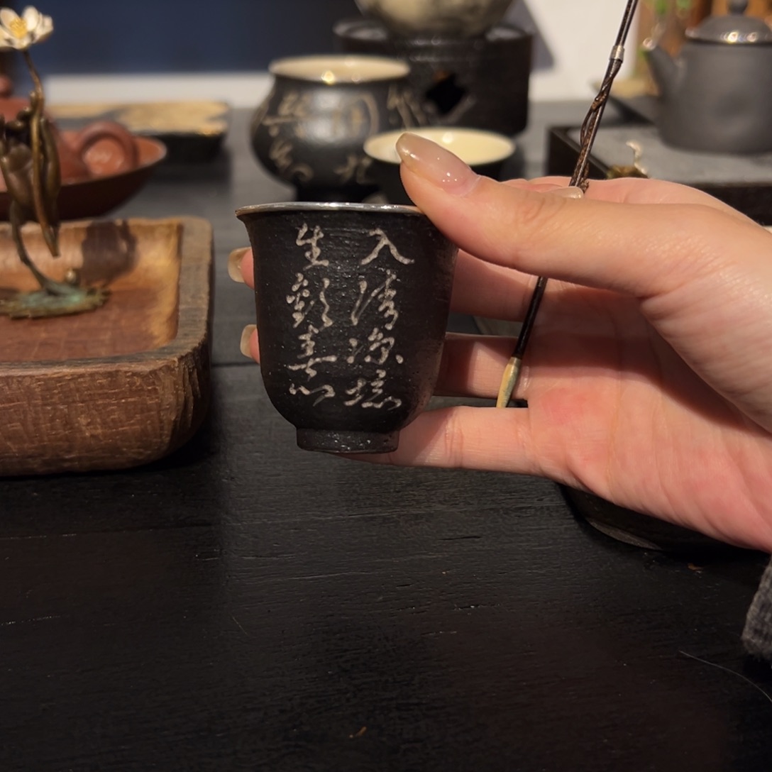 瓷片陶瓷。       陶瓷。       