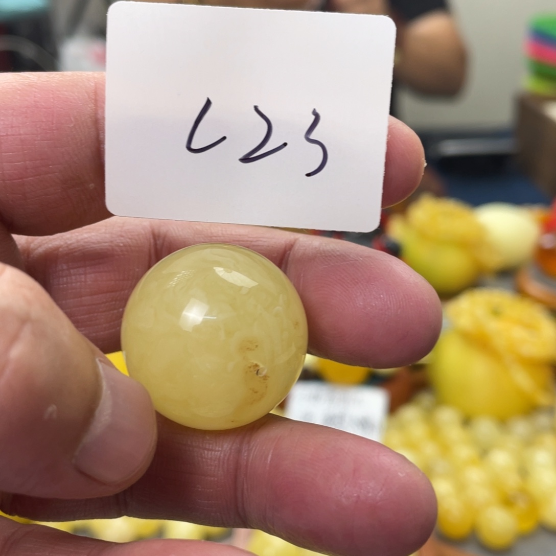 手链琥珀未镶嵌多样性发，发其中一件