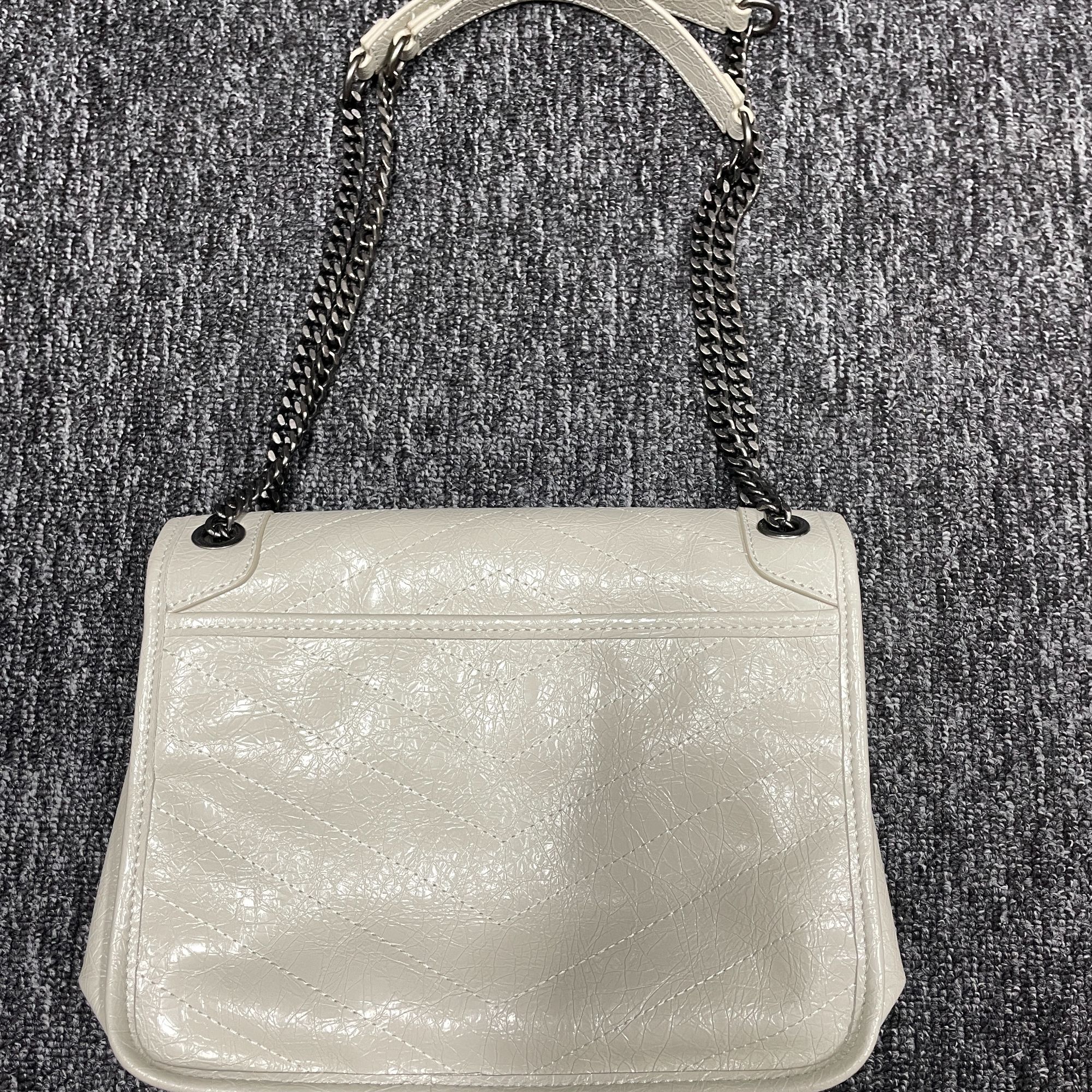 潮流打造真皮女士包斜挎包潮流10248奶白色