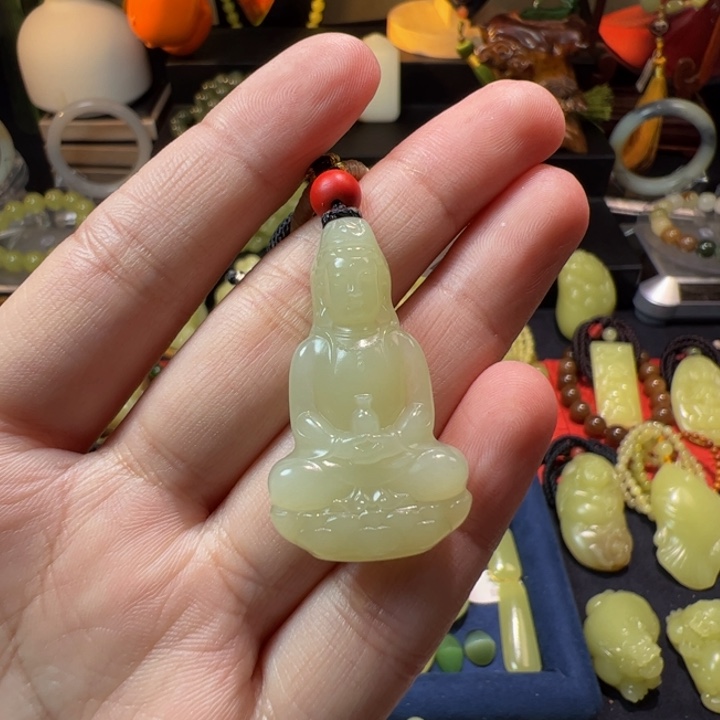 和田玉（黄玉）未镶嵌颈饰