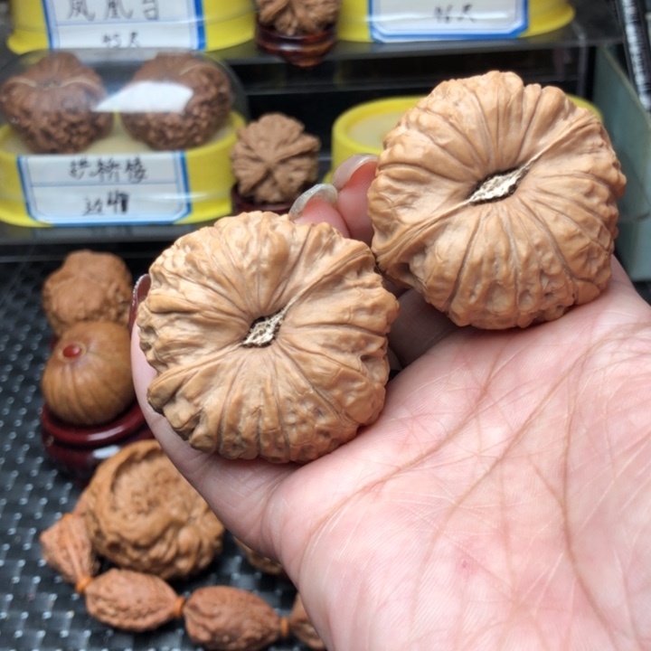 文玩核桃把件南瓜墩