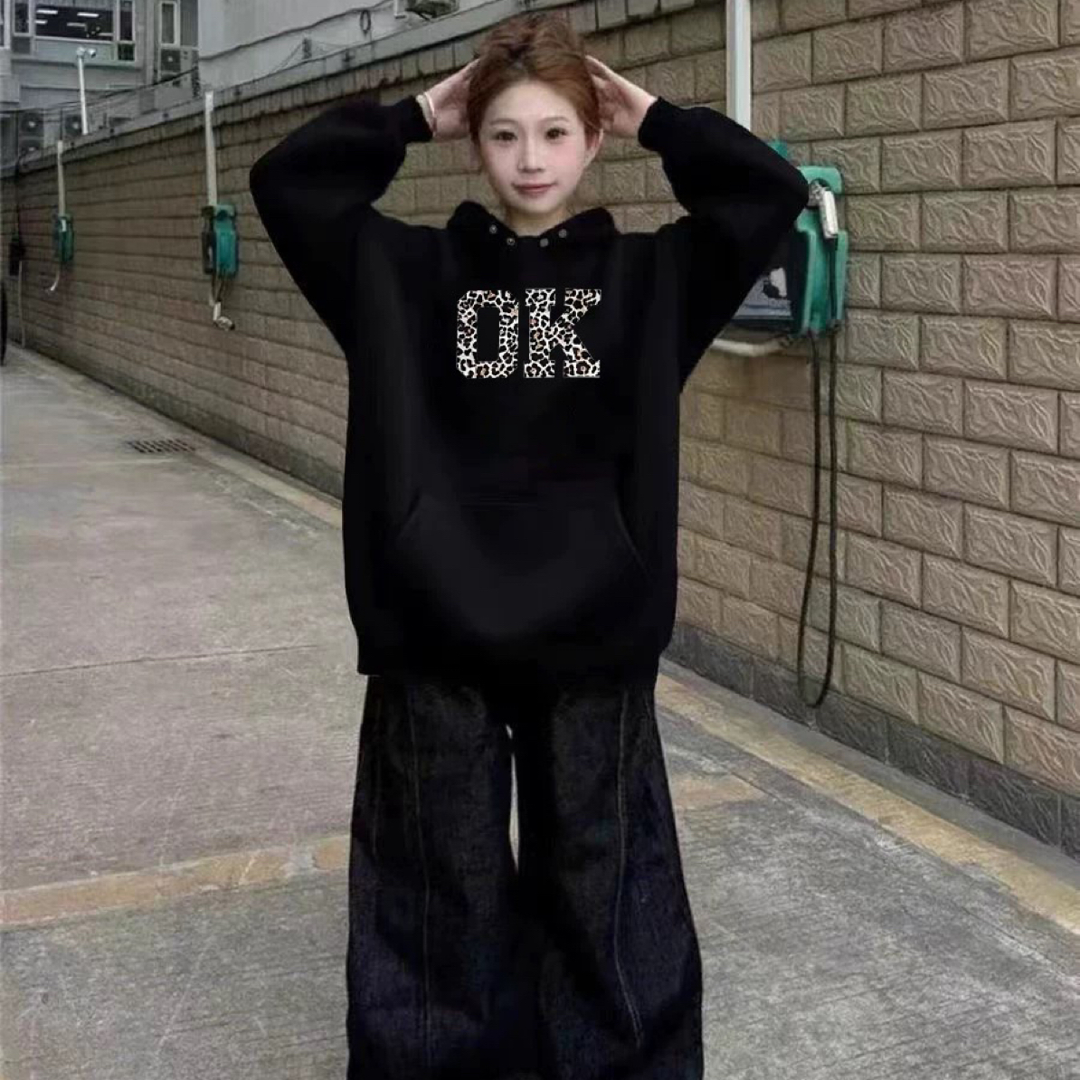 连帽薄款100-150清货情侣高街印花冬季连帽字母ins黑色卫衣情侣款