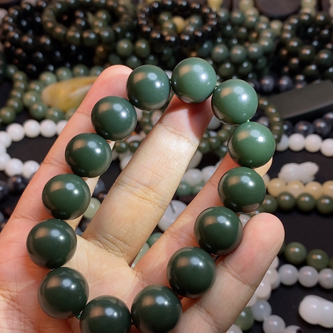 和田玉手串未镶嵌大*鱼