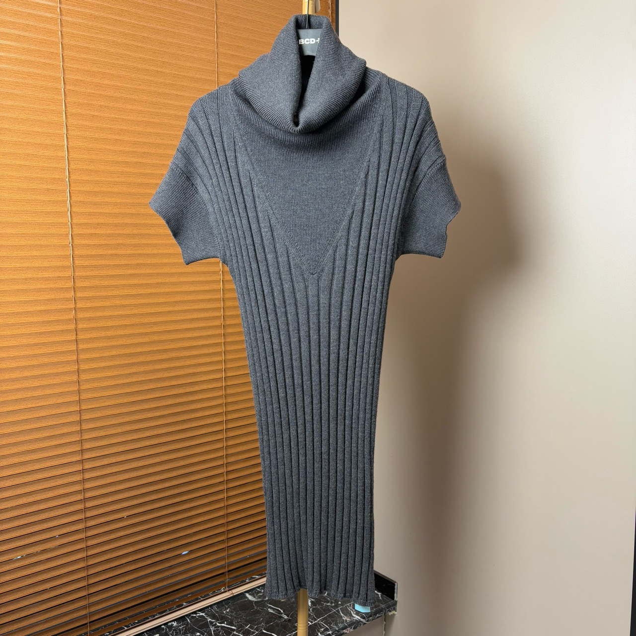 95新 MaxMara （原）黑灰高领针织连衣裙 L码/fg203872