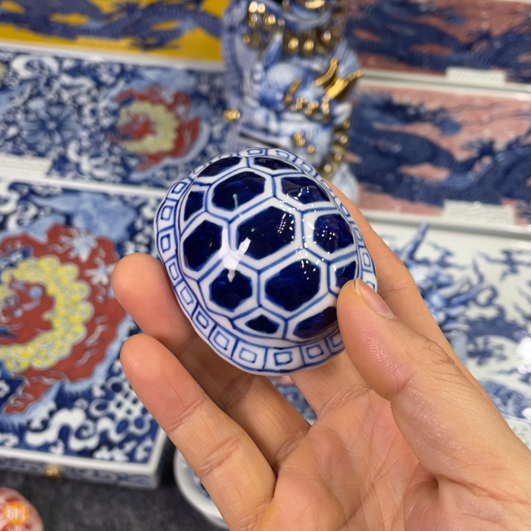 景德镇陶瓷手工手绘