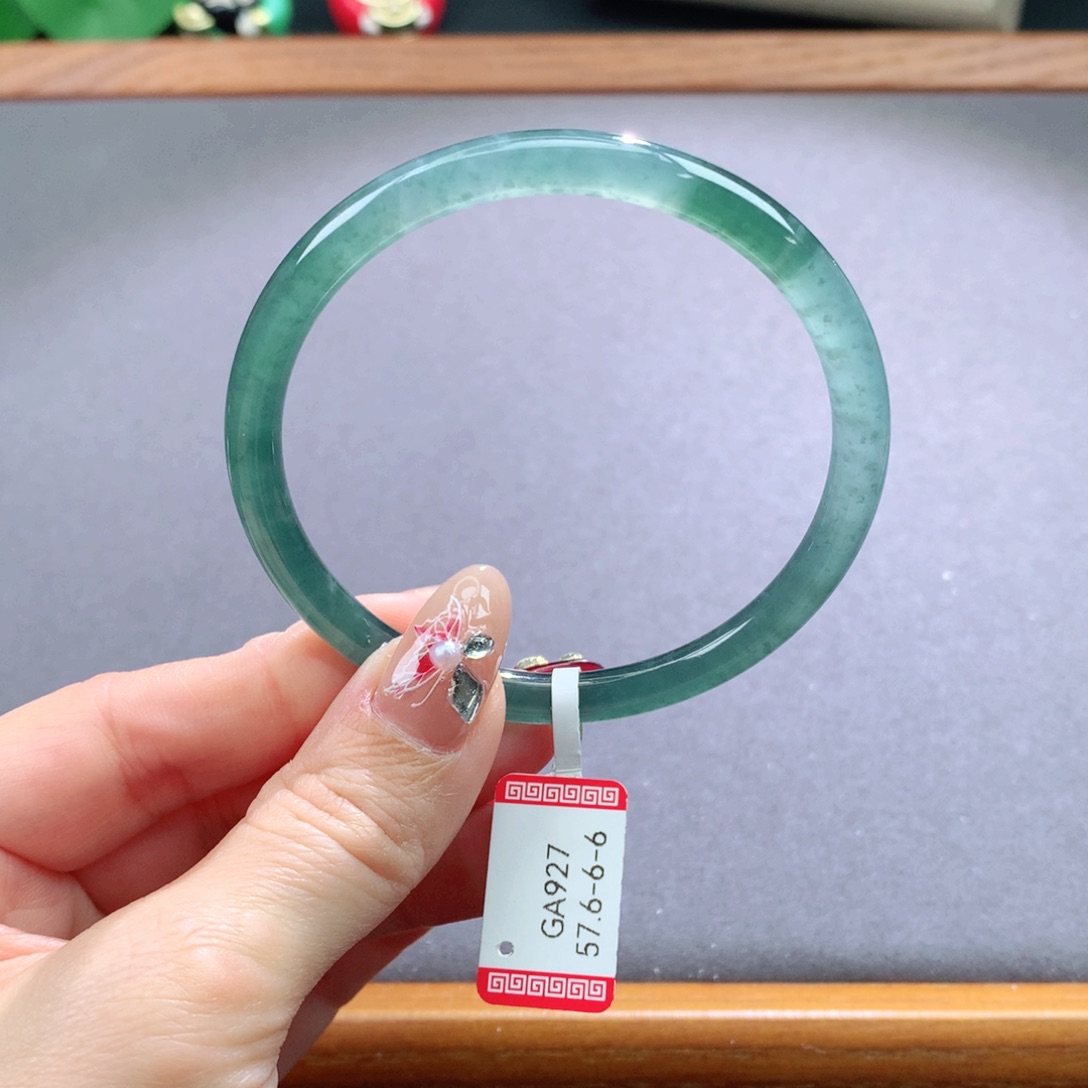 翡翠手镯未镶嵌天然翡翠手镯叮当手镯