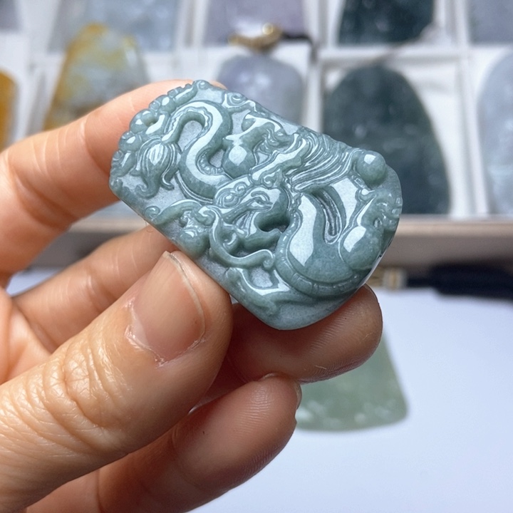 翡翠未镶嵌挂件翡翠