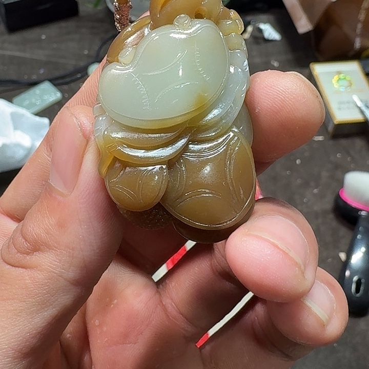 未镶嵌和田玉（糖玉）车挂