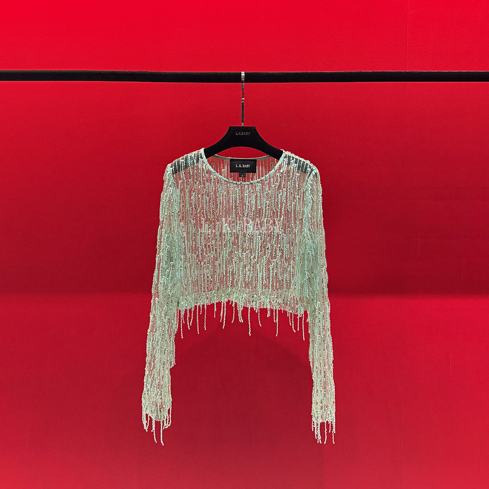 【L.K.BABY】玉骨风铃 时尚动感摇曳串珠流苏碧水波冰透衫