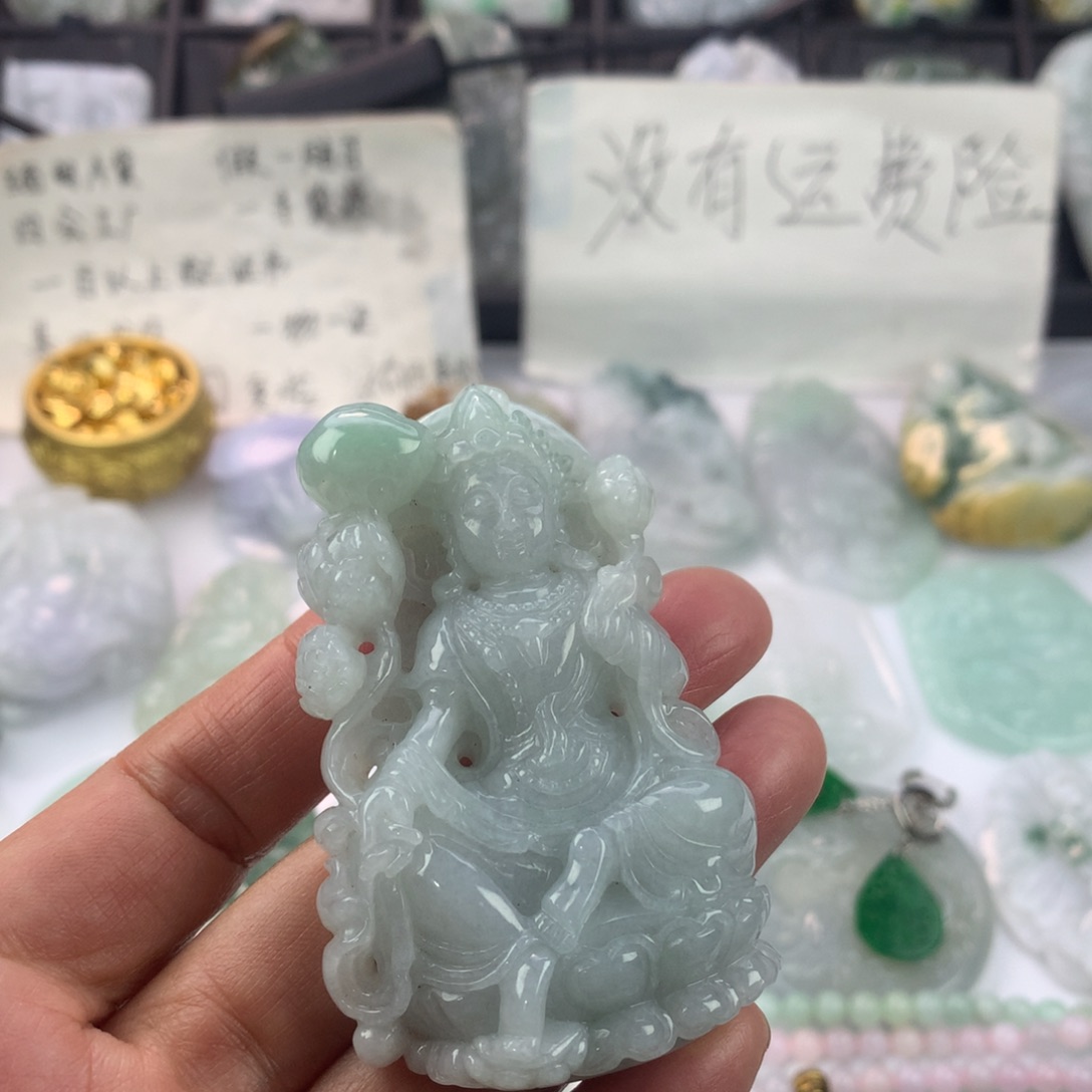翡翠颈饰未镶嵌＿