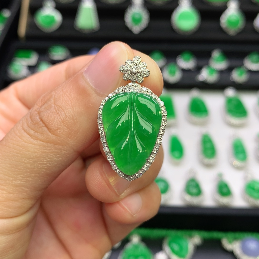 翡翠18K金镶嵌吊坠(不含链)