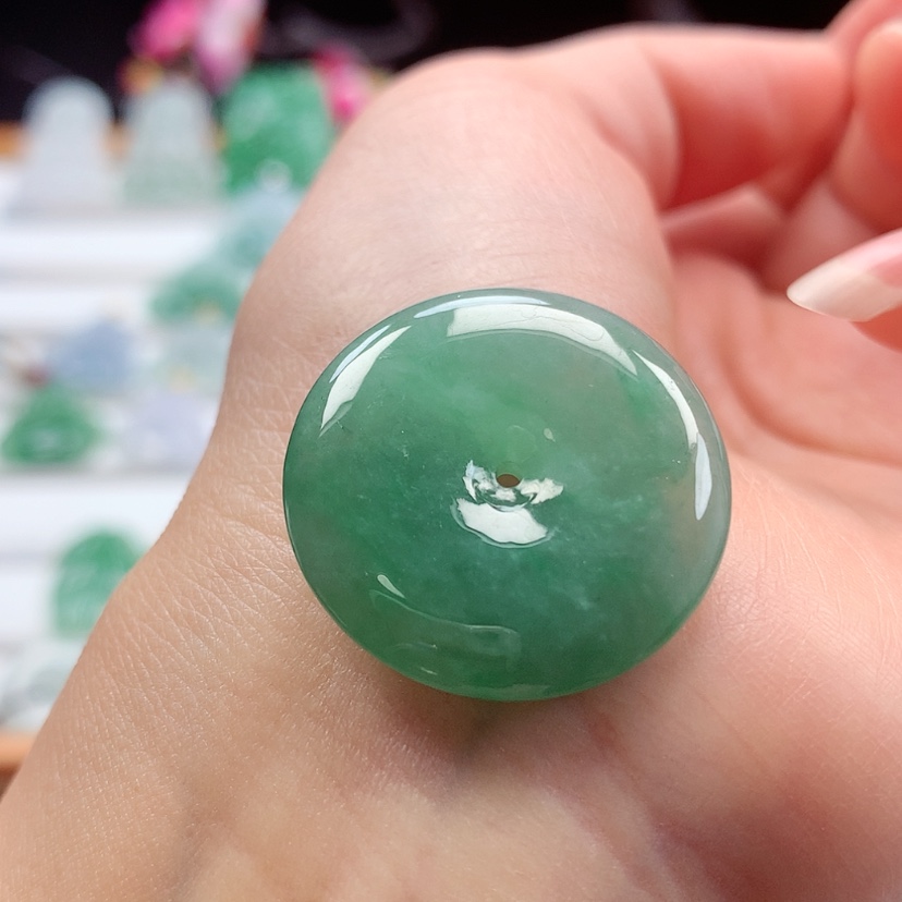 【闪购商品】翡翠吊坠(不含链)未镶嵌