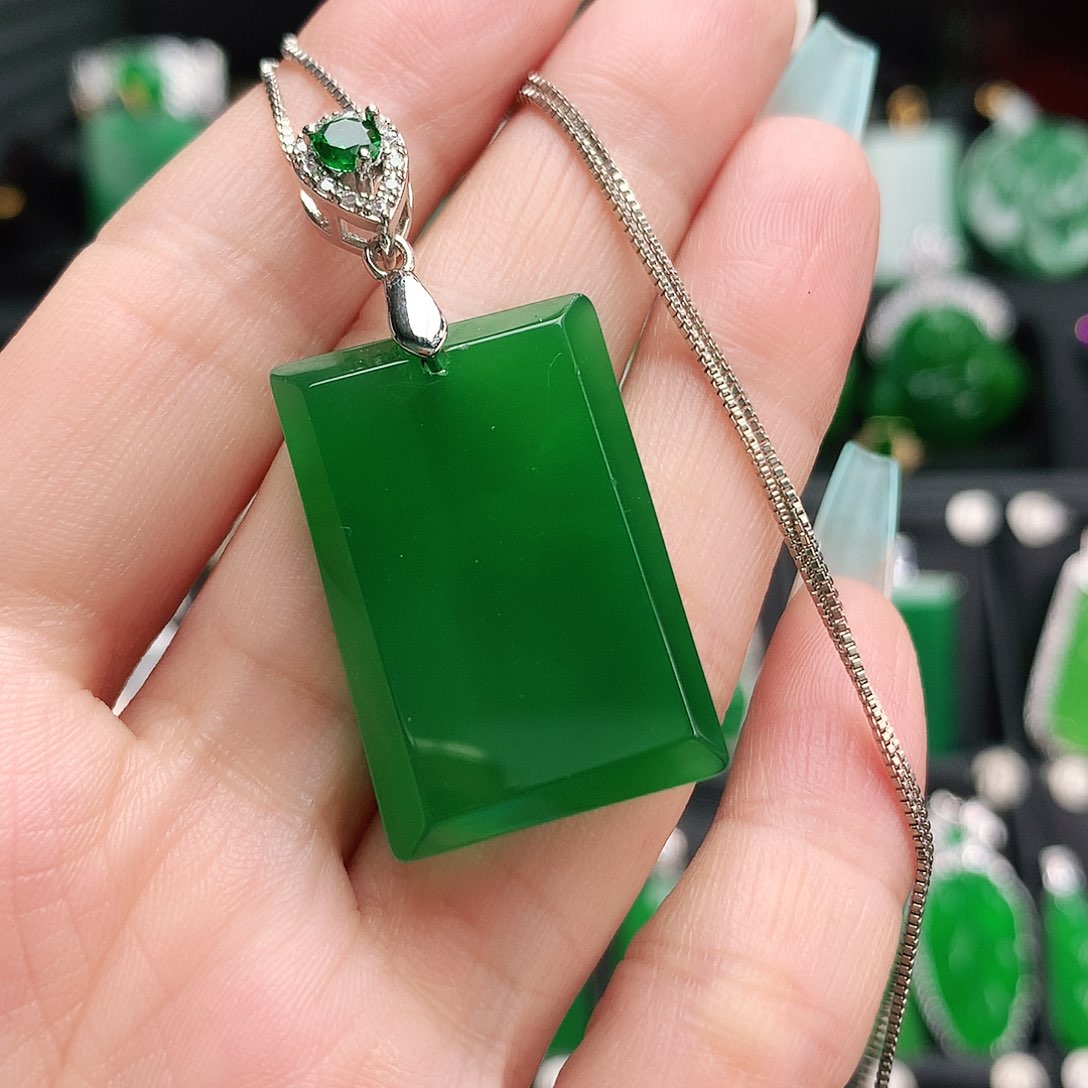 玛瑙/玉髓吊坠未镶嵌