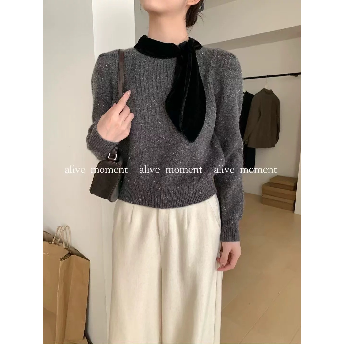 法式冬季泡泡袖打底针织衫女新款拼接丝绒领羊绒加厚保暖毛衣