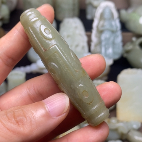 和田玉未镶嵌挂件