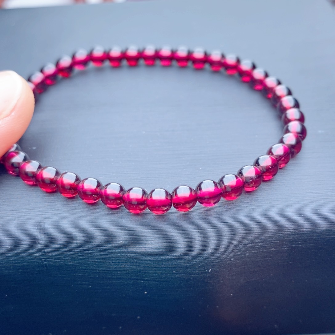 石榴石手链未镶嵌