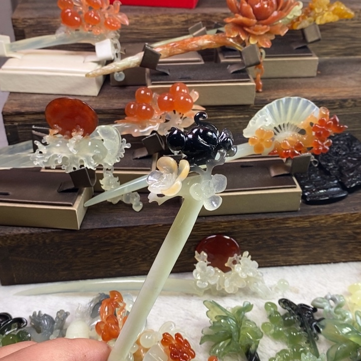 醉****蛇纹石玉合金发饰