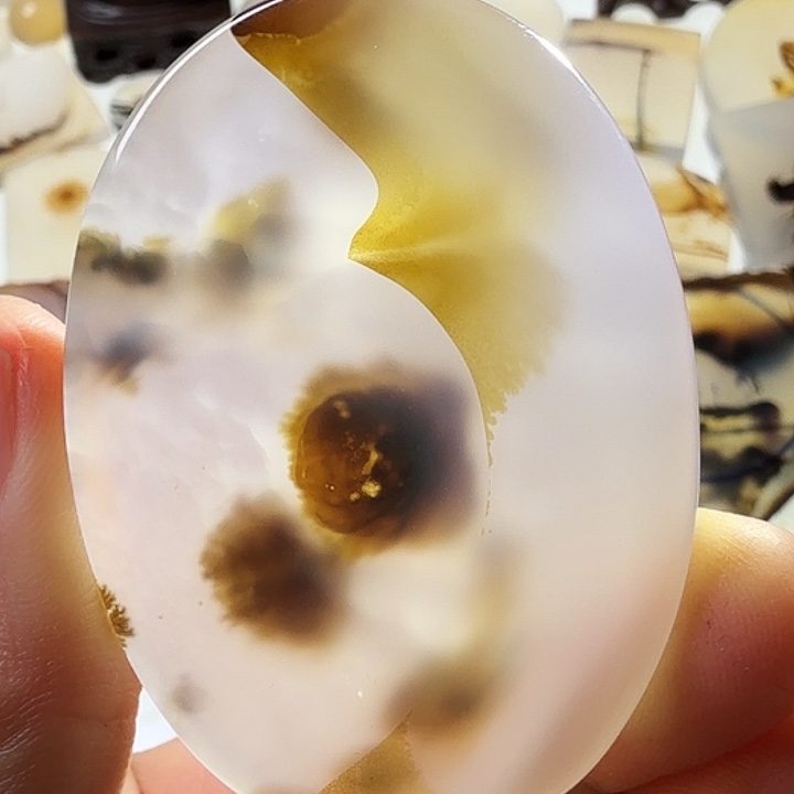 玛瑙/玉髓未镶嵌珠宝半成品