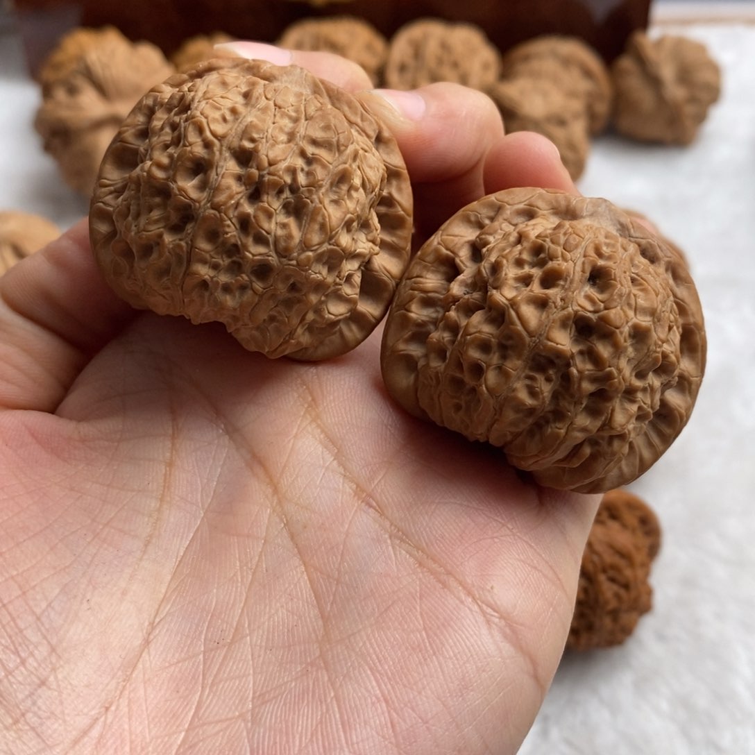 文玩核桃吊坠?****。血麒麟