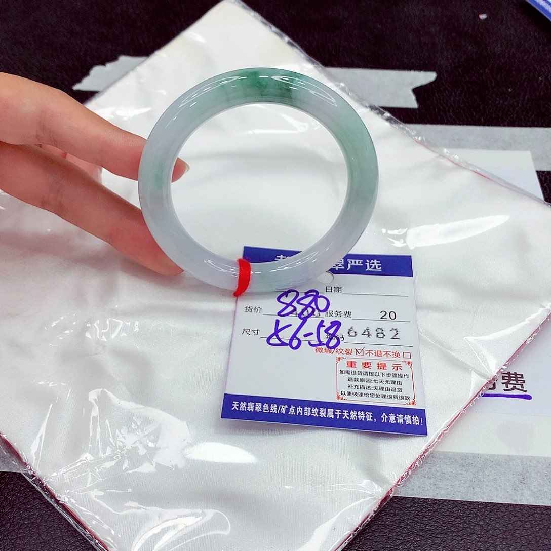 翡翠未镶嵌手镯56