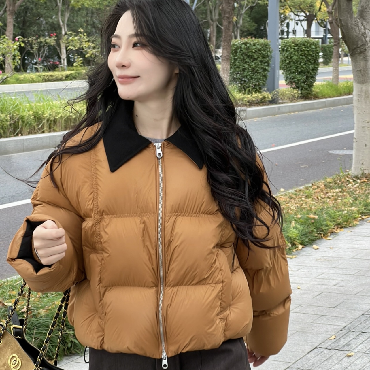 乔乔专属 2025翻领鸭绒羽绒服女短款冬季新款韩版宽松加厚