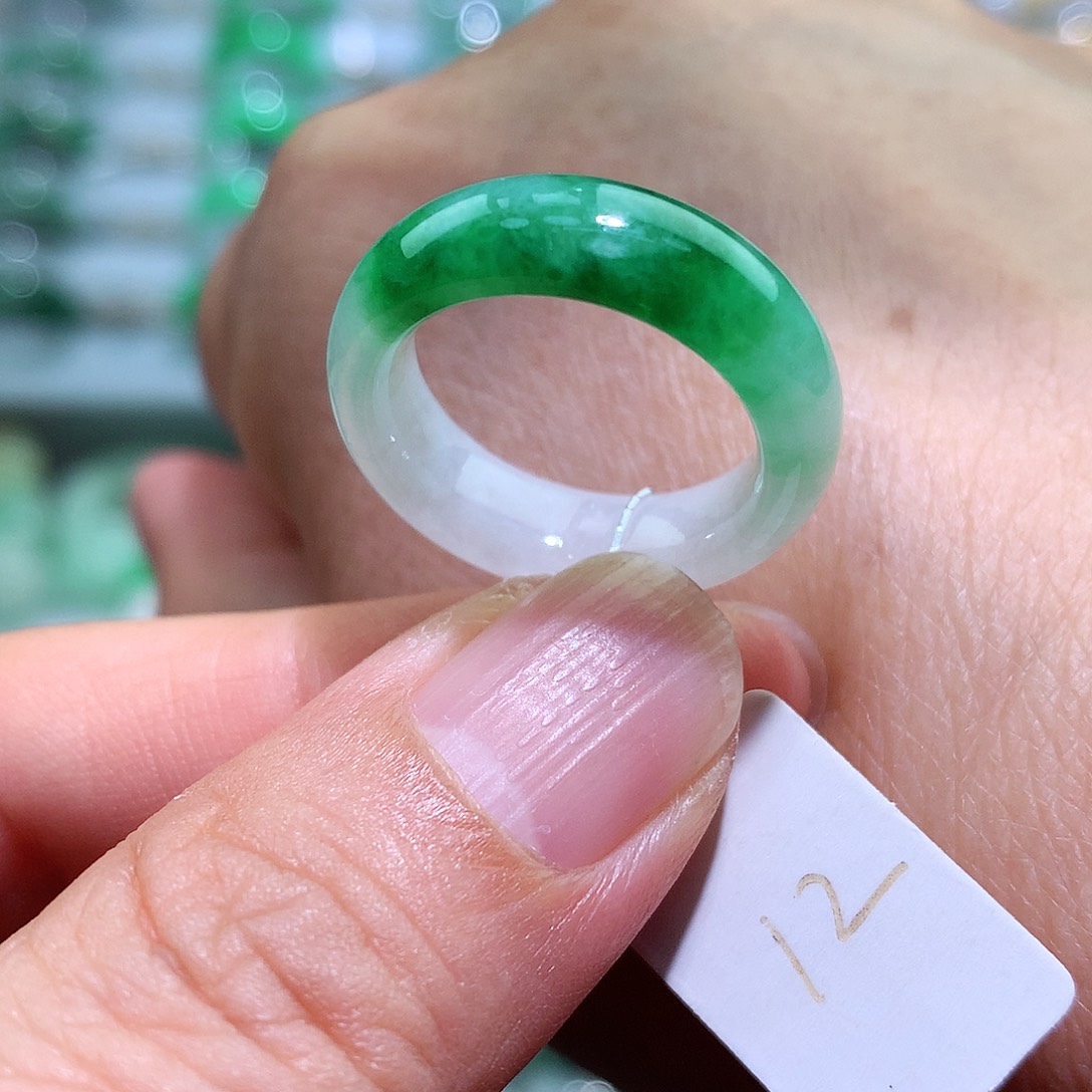 翡翠戒指未镶嵌12号