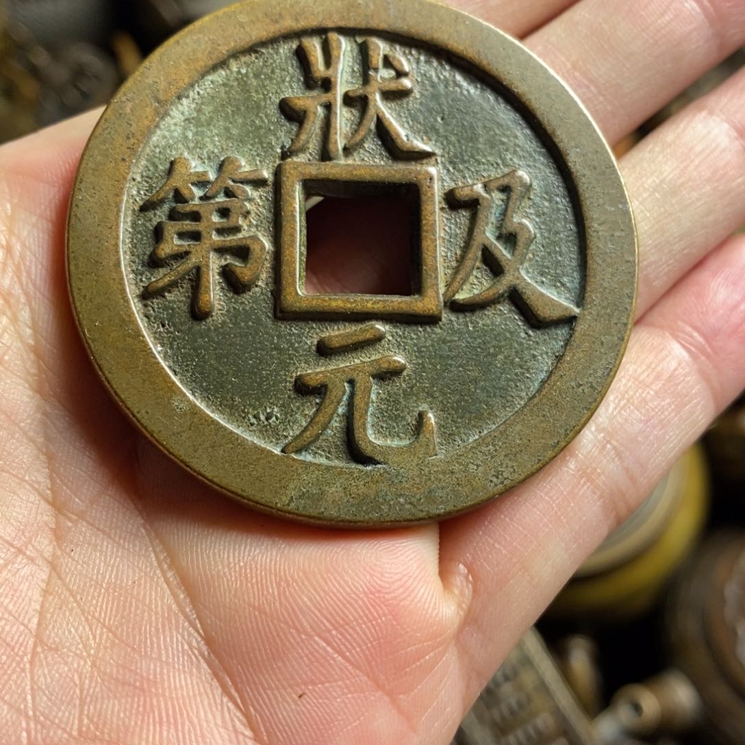 精美铜器做工精良