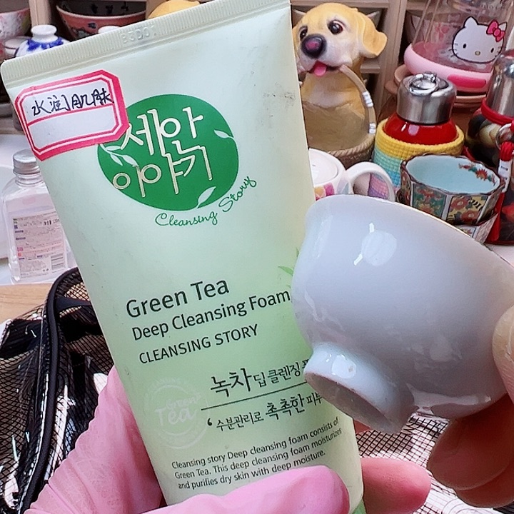 15586858868898899996