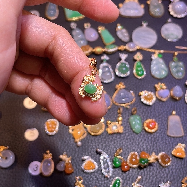 翡翠银S925镶嵌吊坠(不含链)天然翡翠