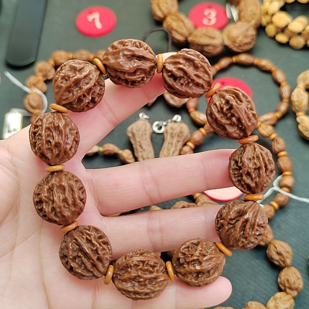 文玩核桃吊坠云**见波波5红蚂蚁