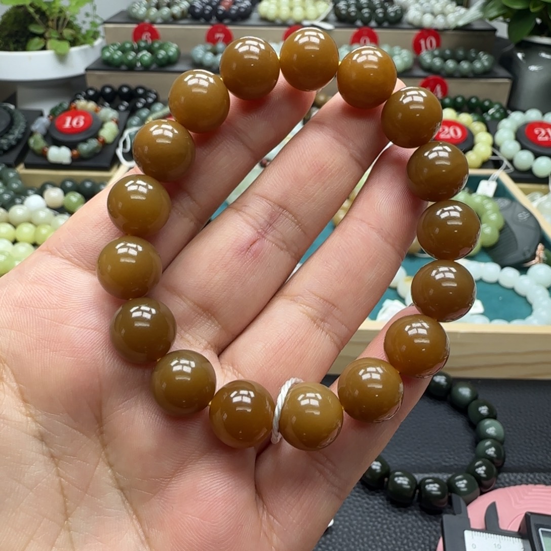 逗***嘟和田玉未镶嵌手链12