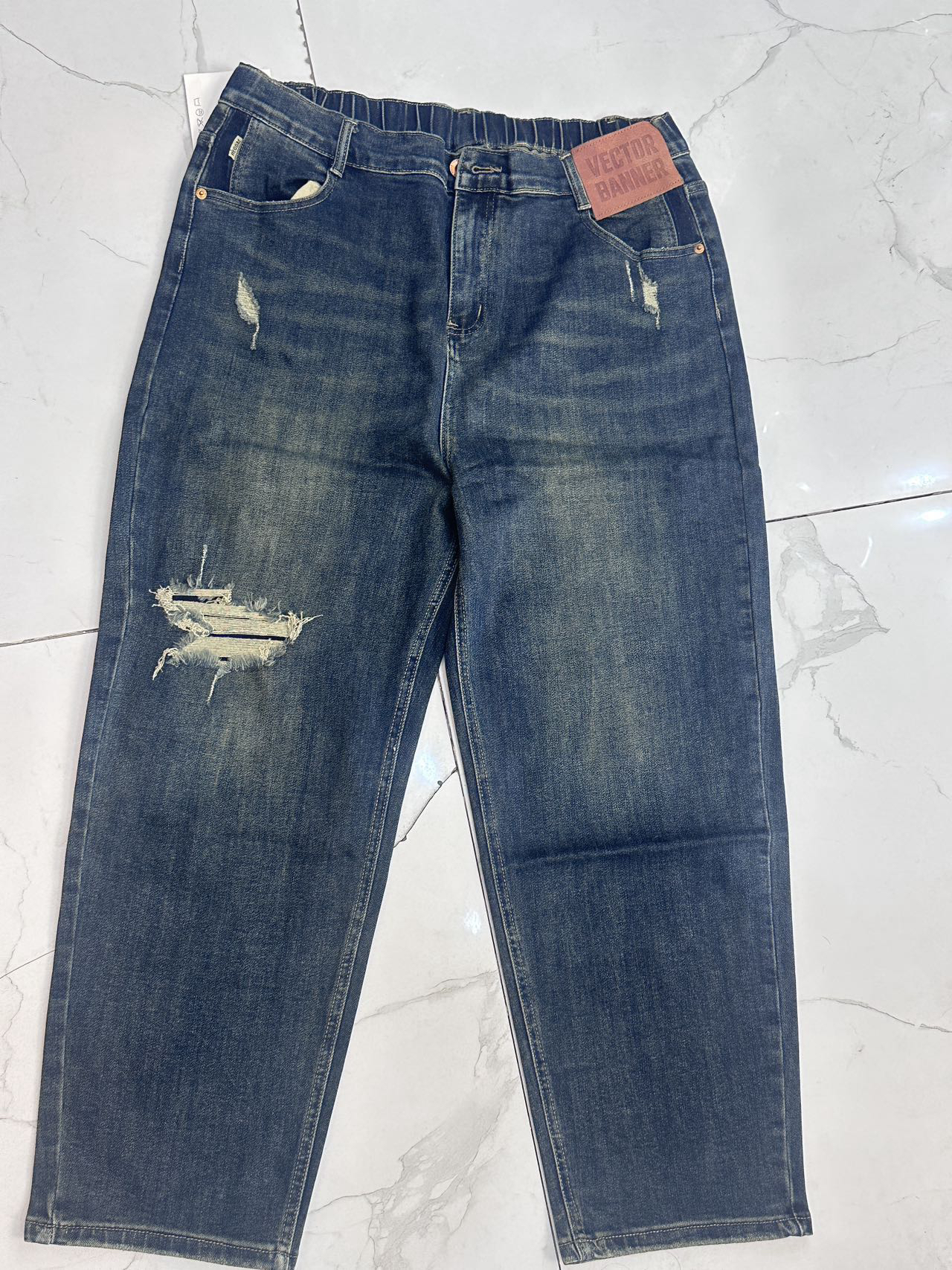 新款做旧宽松直筒休闲大码牛仔裤